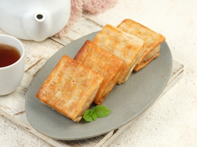 ต้มข่าไก่ใส่เลือด และเห็ดนางฟ้า